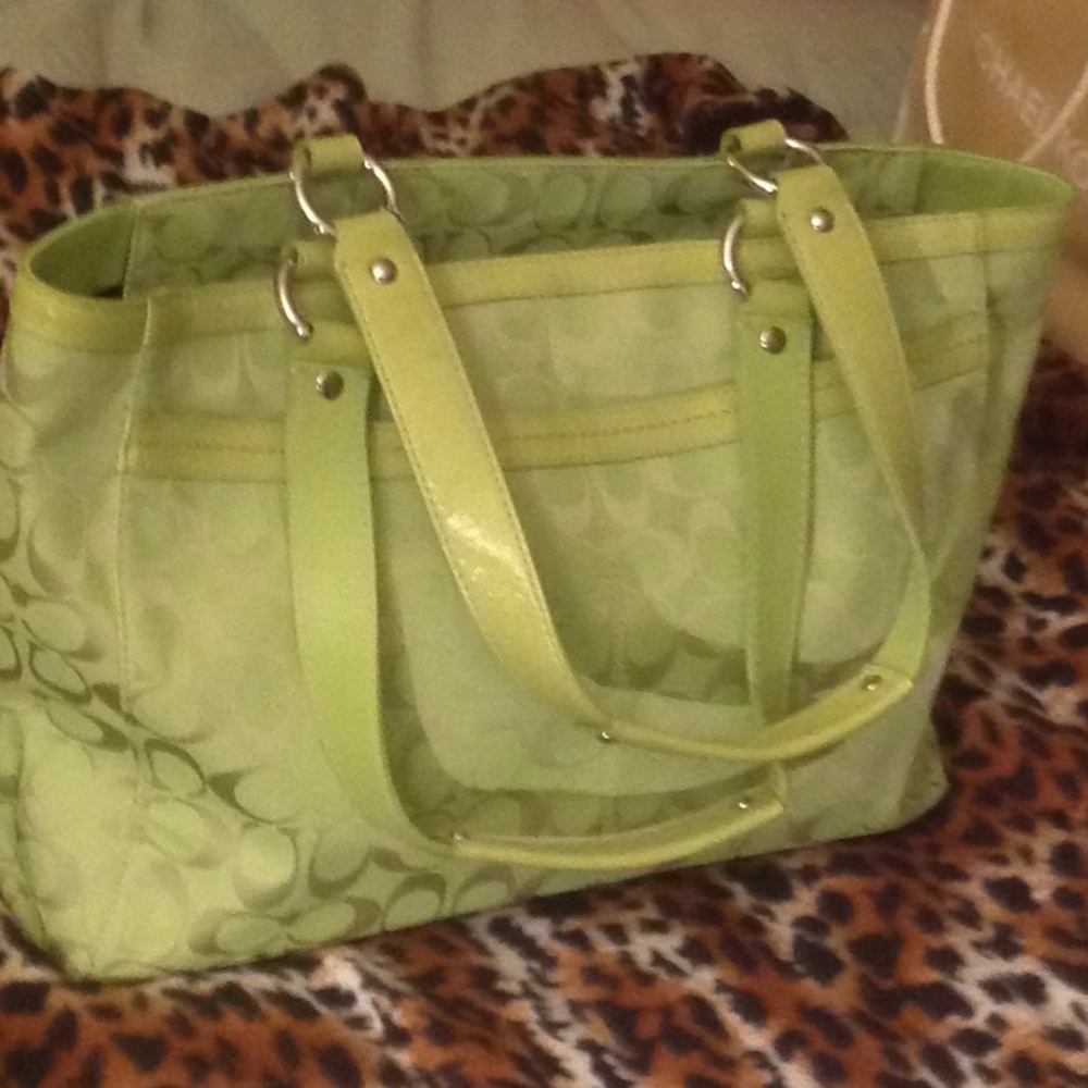 Coach purse - Picture 2 of 5